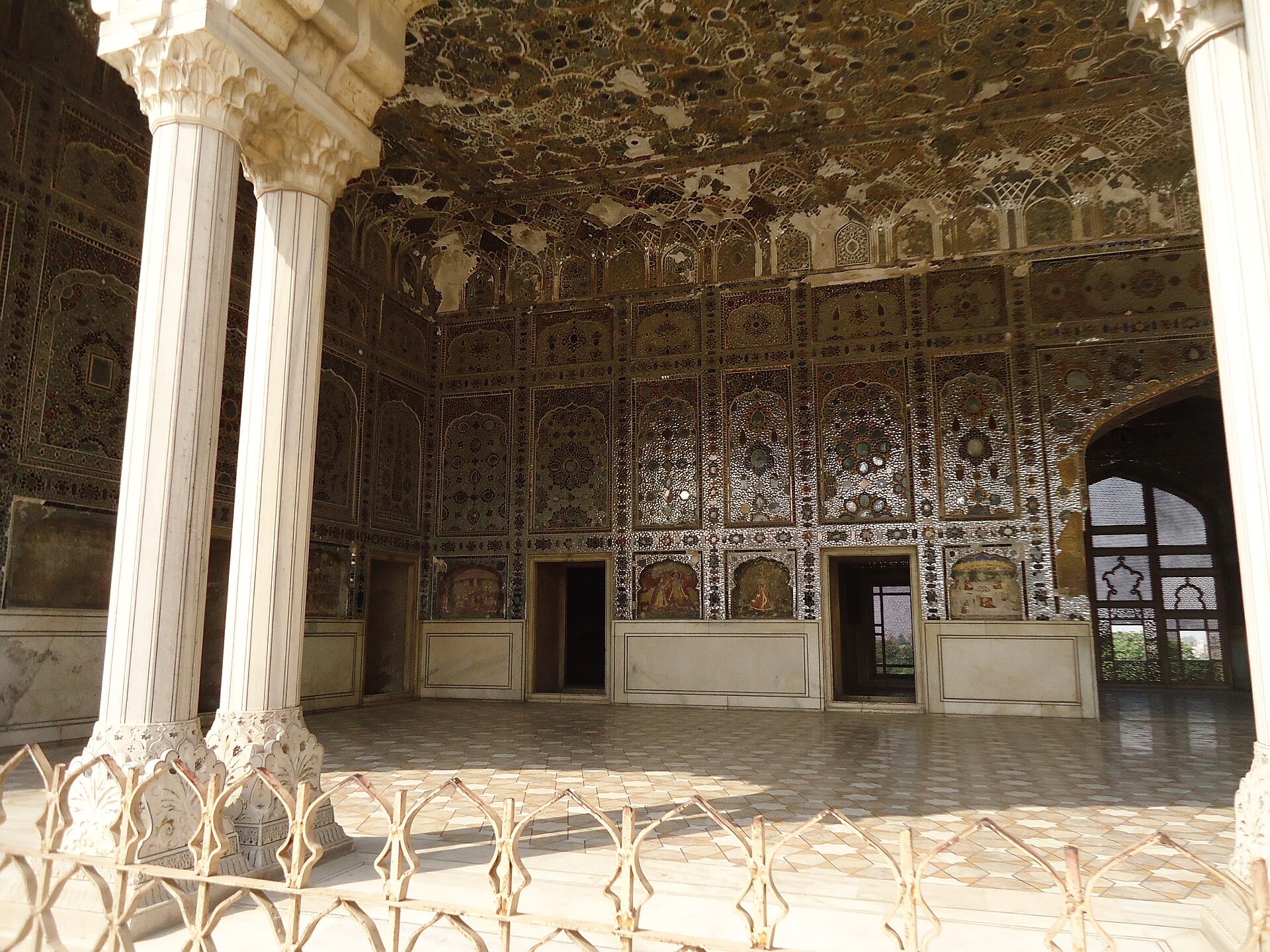 Sheesh Mahal (Lahore Fort)
