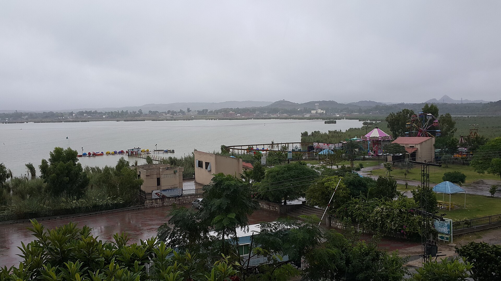 Kallar Kahar Lake