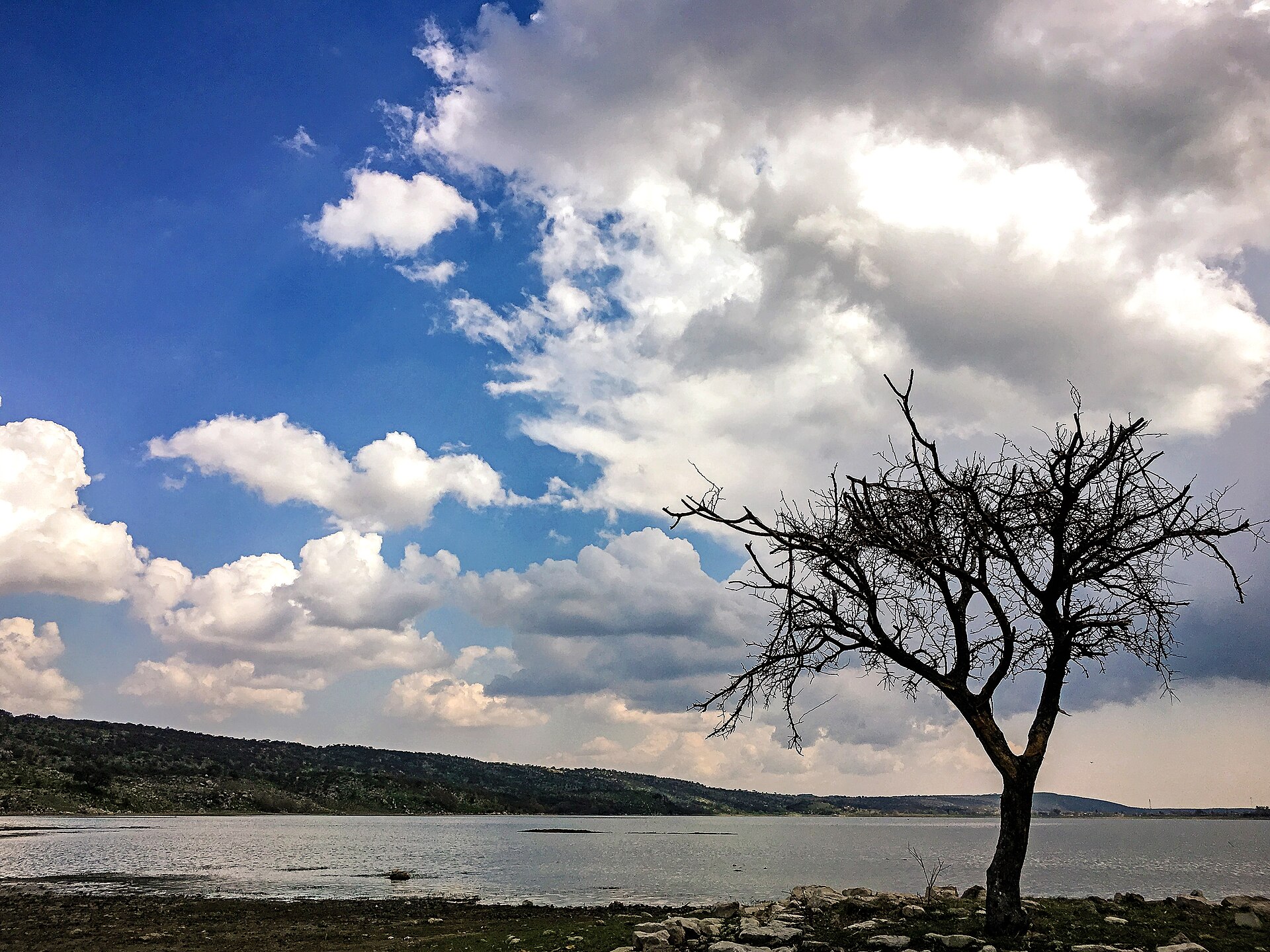 Khabeki Lake